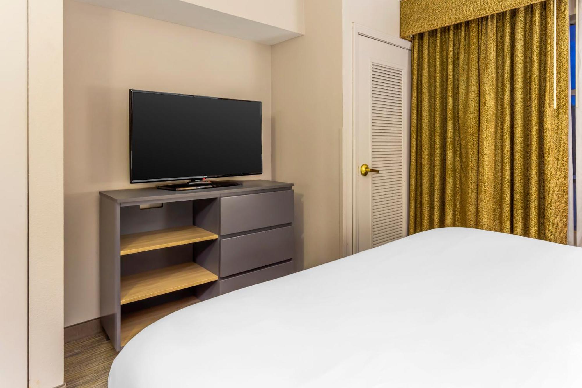 Country Inn & Suites By Radisson, Newport News South, Va Eksteriør bilde